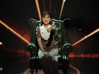 Người chơi nữ duy nhất của Vua tiếng Việt mùa 2 chấp nhận chiếc nhẫn thách đấu