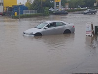 Thành phố lớn nhất New Zealand ban bố tình trạng khẩn cấp do mưa lũ