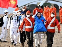 Ba phi hành gia trên tàu Thần Châu-15 trở về Trái đất an toàn