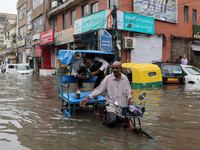 Mưa lớn gây lũ lụt, sạt lở đất tại Ấn Độ, khiến hàng chục người thiệt mạng