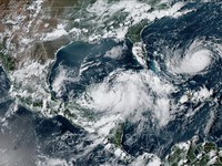 Cuba, Mỹ đối phó với lốc xoáy do bão Idalia