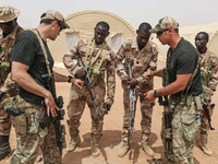 Pháp lên kế hoạch giảm hiện diện quân sự ở Niger