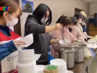 Bếp ăn miễn phí của tình nguyện viên Việt Nam tại khu vực động đất Nhật Bản