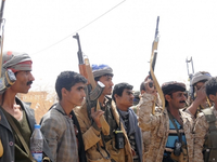 Houthi đáp trả các cuộc tấn công của liên quân