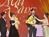 Đen Vâu, Hòa Minzy  lần đầu đoạt Giải Mai Vàng