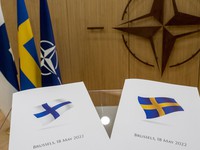 NATO kêu gọi Hungary sớm phê chuẩn nghị định thư kết nạp Thụy Điển