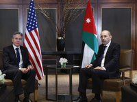 Ngoại trưởng Mỹ BLinkSelecteden hội đàm với quan chức Chính phủ Jordan thảo luận về Dải Gaza