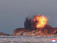 Triều Tiên phóng loạt tên lửa hành trình ra biển