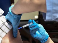 Nga nới lỏng quy định bắt buộc tiêm chủng vaccine COVID-19