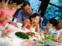 Ngày Gia đình Việt Nam 2014 đề cao giá trị bữa cơm gia đình