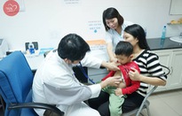 Trái tim cho em: 1500 em nhỏ tham gia khám sàng lọc tim bẩm sinh tại Huế