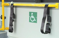 Tạo điều kiện để người khuyết tật tham gia bình đẳng hoạt động giao thông vận tải công cộng