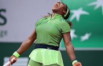 Serena Williams thần tốc tiến vào vòng 4 Pháp mở rộng