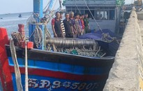 Khẩn trương tìm kiếm một thuyền viên của tàu cá Bình Định mất tích