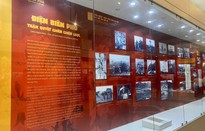 Khai mạc triển lãm "Chiến thắng Điện Biên Phủ- Bản hùng ca bất diệt"