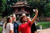Vietnam may hit 10 million foreign tourists this year: authority