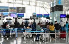 Kiến nghị sớm mở lại việc cấp visa cho khách quốc tế