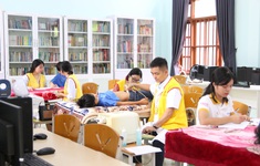 "Chuyến xe tử tế" tháng 10 đến Lạng Sơn: Gần 300 em nhỏ mồ côi được khám bệnh miễn phí