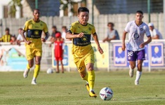 Quang Hải tiếp tục góp mặt trong danh sách của Pau FC tại vòng 3 Ligue 2