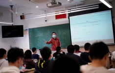 Thượng Hải mở cửa trở lại tất cả các trường học vào 1/9, thực hiện xét nghiệm COVID-19 hàng ngày