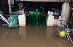 Phú Yên: Nhiều nơi ngập sâu sau trận mưa lớn nhất từ đầu năm
