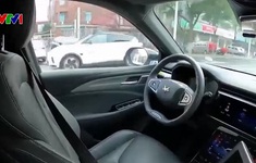 Trung Quốc triển khai dịch vụ taxi tự lái