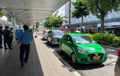 Sở GTVT TP Hồ Chí Minh phản hồi việc tăng phí vào sân bay Tân Sơn Nhất