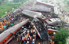 Lãnh đạo Việt Nam gửi điện chia buồn về tai nạn đường sắt thảm khốc ở Ấn Độ