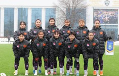ĐT U20 nữ Việt Nam cầm hoà chủ nhà Uzbekistan dưới mưa tuyết