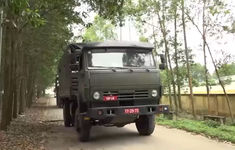 Đoàn xe quân sự sẵn sàng hành quân lên Điện Biên