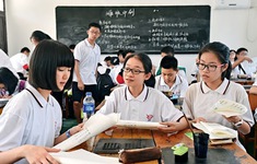 Trung Quốc yêu cầu giảm gánh nặng bài tập cho học sinh