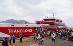 Từ hôm nay (20/5), khách đi tàu Côn Đảo về TP Hồ Chí Minh sẽ có xe đón ngay trong cảng