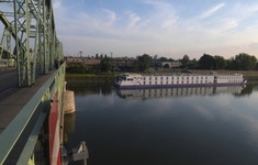 2 người chết, 5 người mất tích sau vụ va chạm tàu du lịch trên sông Danube, Hungary