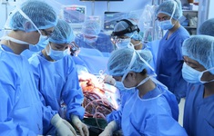 Lần đầu tiên tại Việt Nam: Ghép tim cho một bệnh nhân đã cấy dụng cụ hỗ trợ thất trái