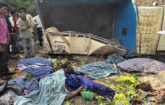 18 người thiệt mạng khi xe chở hàng lao xuống hẻm núi ở bang Chhattisgarh, Ấn Độ