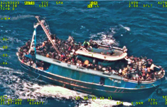 Hy Lạp xét xử 9 người Ai Cập về vụ đắm tàu khiến hơn 550 người di cư thiệt mạng