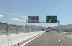 Vì sao cao tốc Cam Lâm - Vĩnh Hảo chưa thu phí?