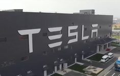 Tesla sa thải toàn bộ nhân viên mảng sạc xe điện