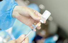Chuyên gia Bộ Y tế nói gì về tác dụng phụ dẫn đến đông máu của vaccine AstraZeneca?