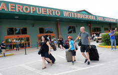 Cuba triển khai hệ thống thị thực điện tử mới thu hút khách du lịch nước ngoài