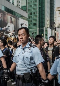 Hong Kong (Trung Quốc): Giải tán biểu tình, mở đường trở lại