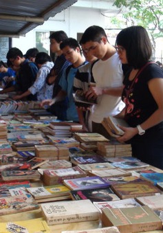 Giới trẻ Hà Nội phát sốt với “Đại hội sách cũ”