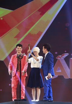 VTV Awards 2015: Xuân Bắc - Trường Giang "làm loạn" sân khấu vì không được đề cử