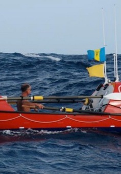 Người đàn ông một mình chèo thuyền vượt Thái Bình Dương