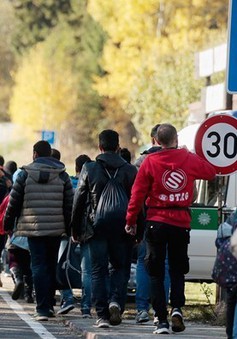 Đức đẩy nhanh giải quyết khủng hoảng di cư