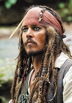 Johnny Depp phẫu thuật trong thời gian đóng phim