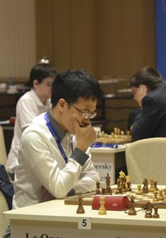 Lê Quang Liêm dừng bước ở vòng 3 World Cup cờ vua 2015