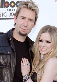 Avril Lavigne và chồng “đường ai nấy đi”