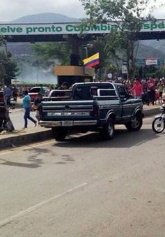 Venezuela yêu cầu Colombia họp khẩn cấp về tình hình biên giới