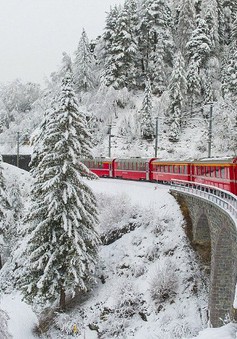 Đường sắt xuyên núi cao nhất châu Âu có gì đặc biệt?